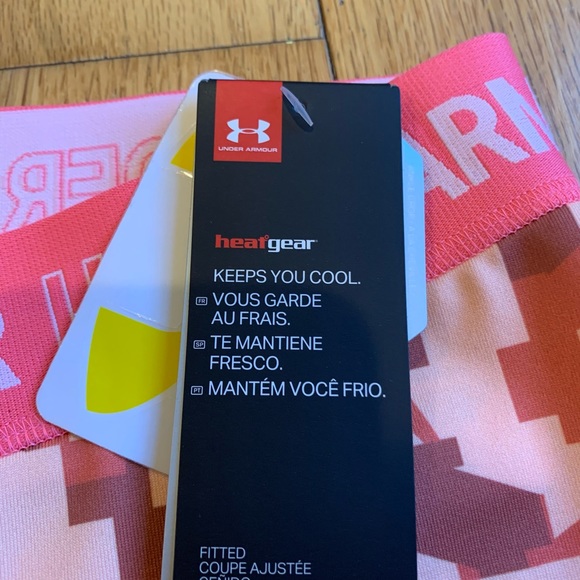 Under Armour girls cropped stretchy pants . New - Picture 5 of 8